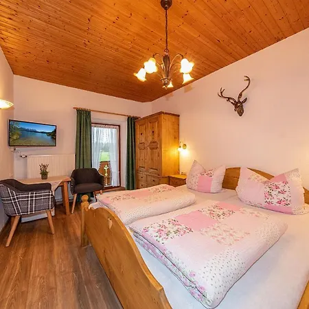 Gaestehaus Simon Apartment Krun